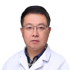 熊猫体育咖啡斑面部有不规则的浅咖色斑图(图9)